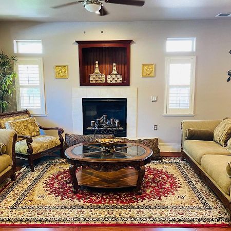 Beautiful Room In Fair Oaks Exterior foto